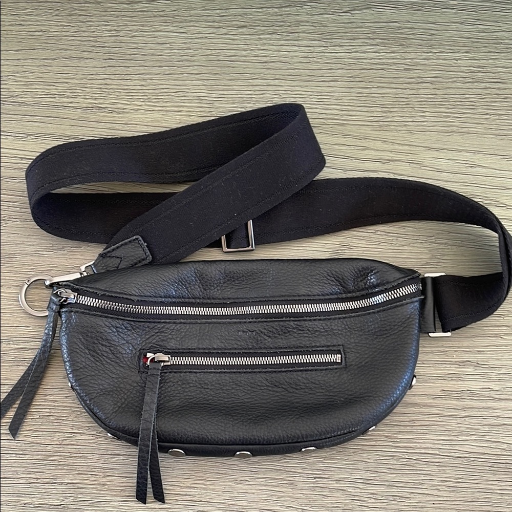 Hammett Charles Crossbody Medium 
Leather Belt Bag with gunmetal details